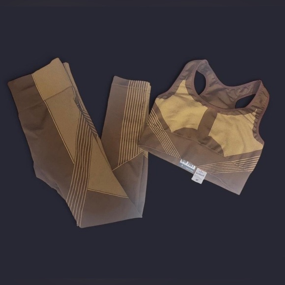 HIIT 2 Piece active set - Picture 2 of 3